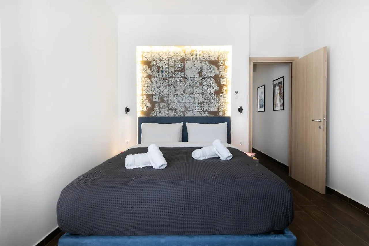 Sleeping Beauty Apartment City Center!! location
